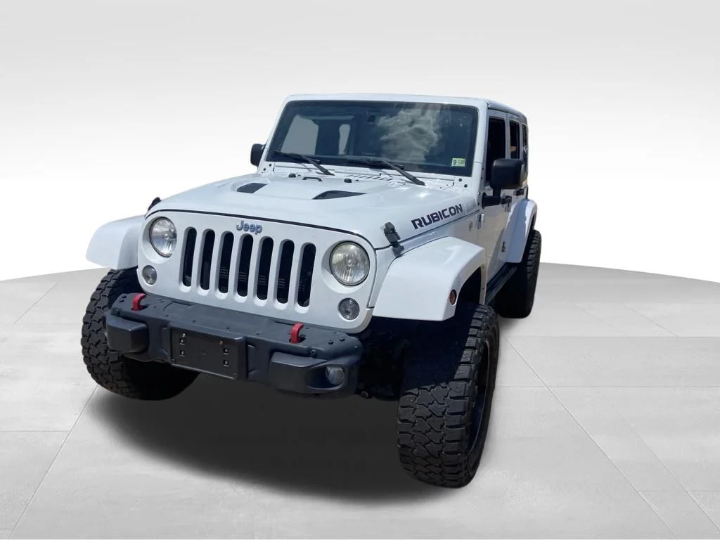 Used 2017 White Jeep Unlimited Rubicon image 3