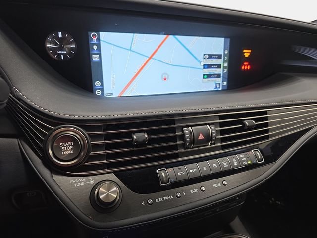 Used 2018 Silver Lexus 500 Base image 19