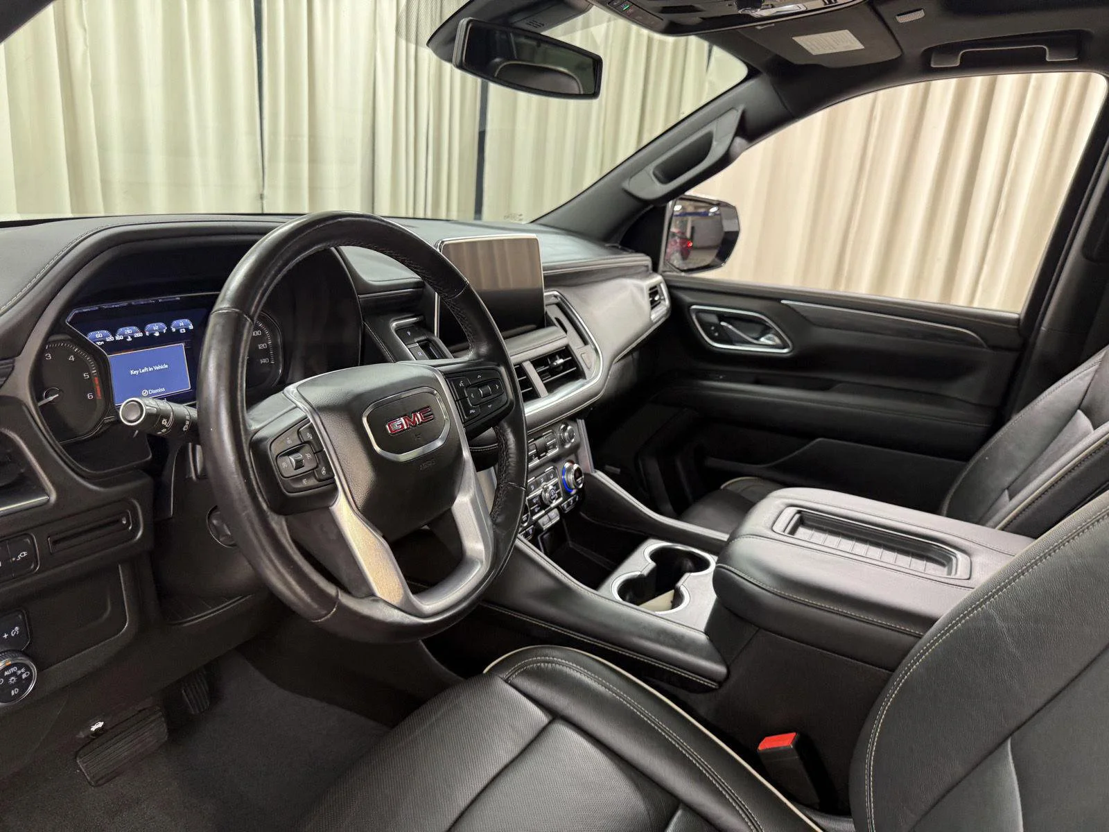 Used 2021 White GMC SLT image 26