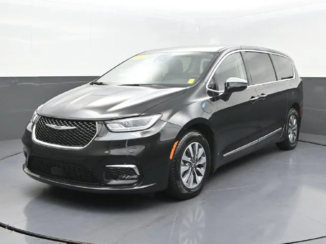 2023 Chrysler Pacifica Hybrid