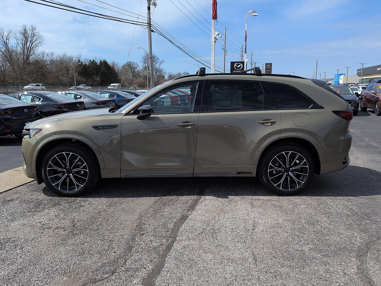 New 2026 Zircon Sand Metallic Mazda 3.3 Turbo S Premium image 4