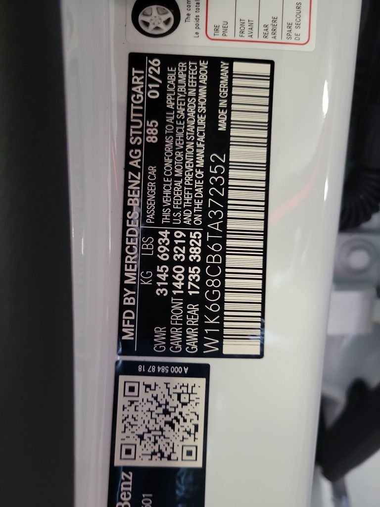 New 2026 MANUFAKTUR Moonlight White Metallic Mercedes-Benz AMG® S 63 E 4MATIC® Sedan image 31