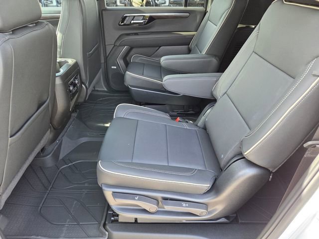 2026 Chevrolet Suburban Premier - Photo 8