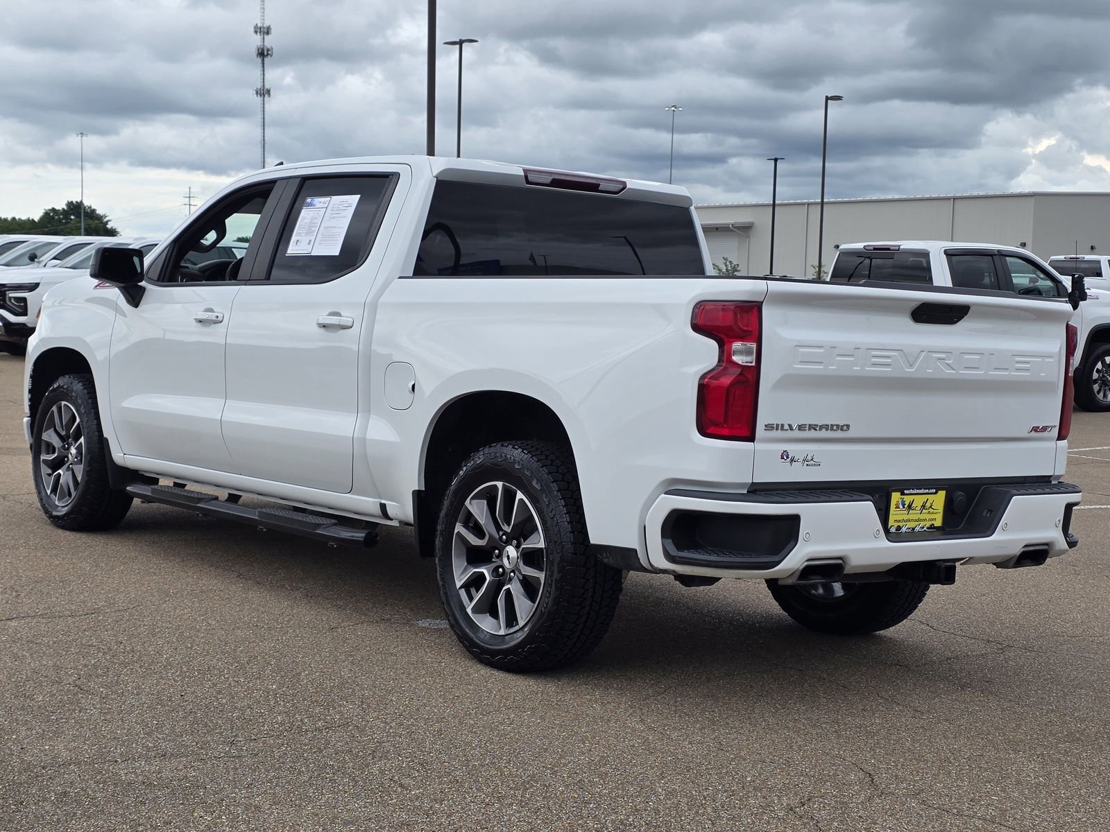 Used 2022 Summit White Chevrolet RST image 7