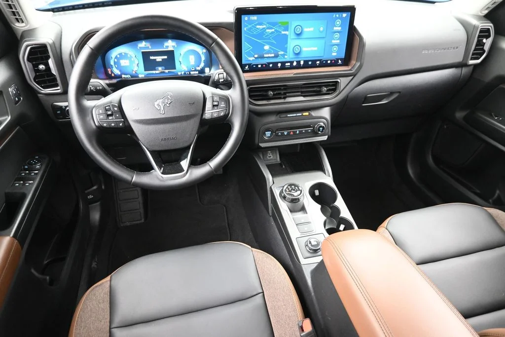 Used 2025 Blue Ford Outer Banks image 15