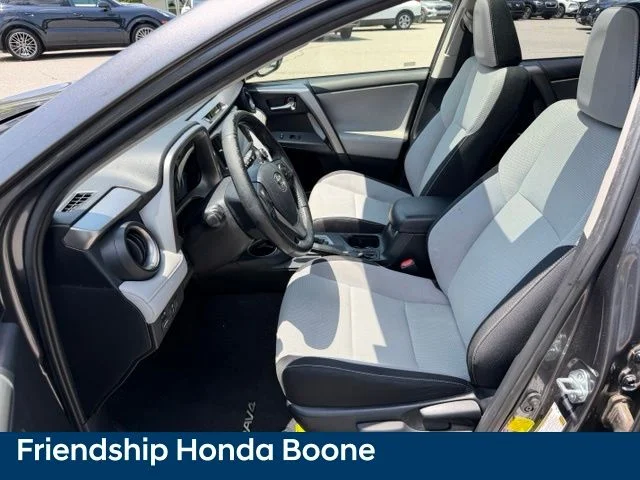 Used 2018 Gray Toyota XLE image 15