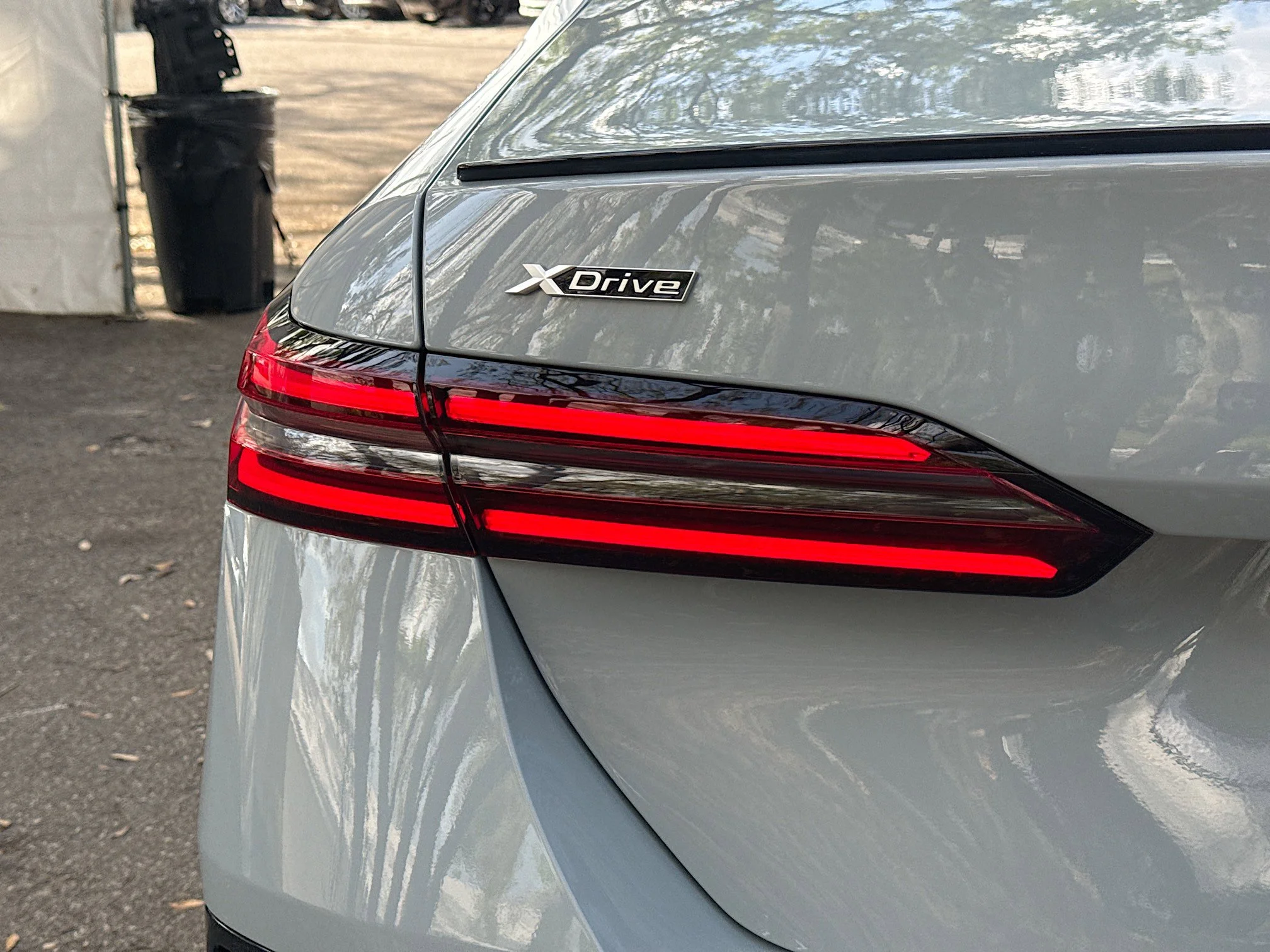 New 2026 Brooklyn Grey Metallic BMW 550e xDrive image 10