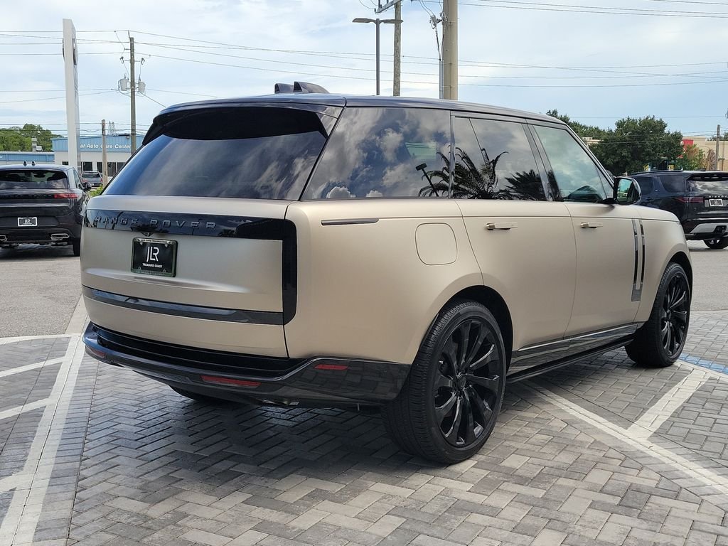 New 2026 Sunset Gold Satin Land Rover Autobiography image 5