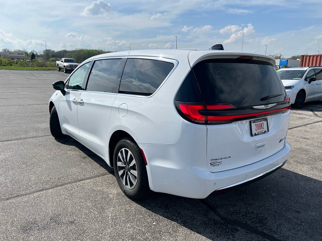 2024 Chrysler Pacifica PHEV Select - Photo 8
