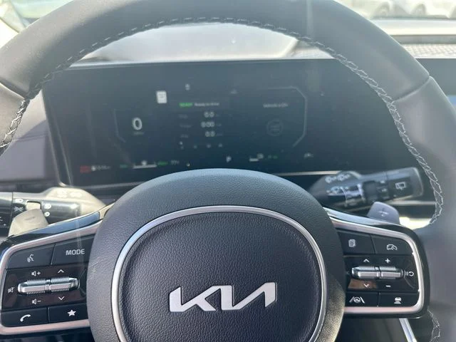 New 2026 Ceramic Silver Kia SX image 12