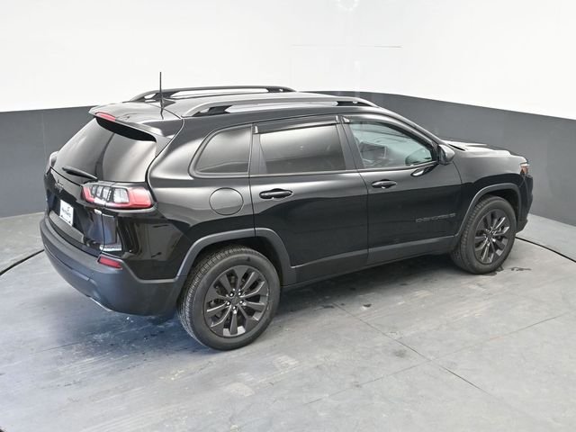 Used 2021 Black Jeep Latitude Lux image 23