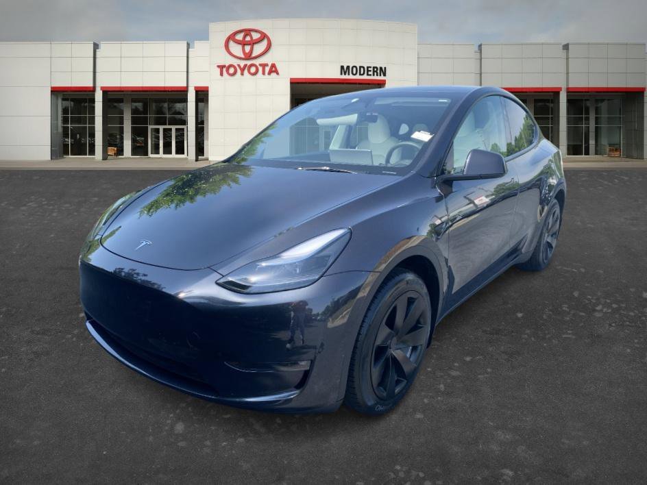 2024 Tesla Model Y Long Range Dual Motor All-Wheel Drive's photo