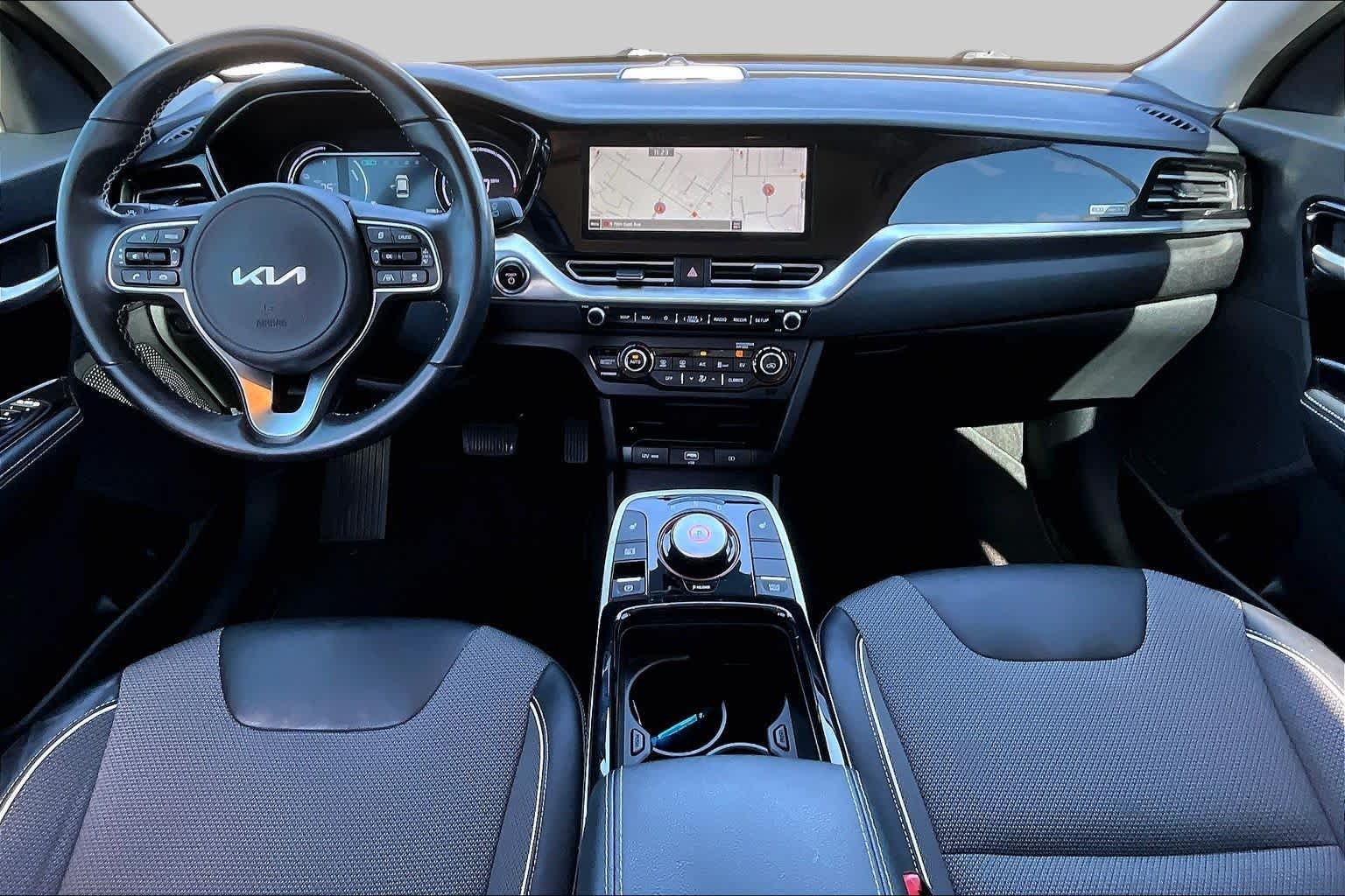 Used 2022 Aurora Black Pearl Kia EX image 15