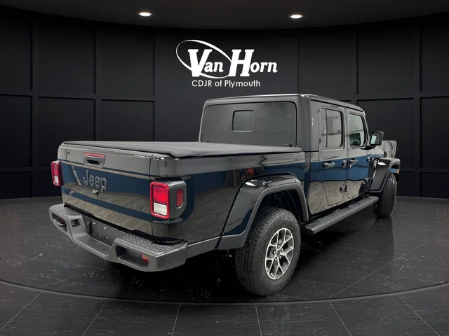 New 2026 Black Clear-Coat Exterior Paint Jeep Sport S image 7