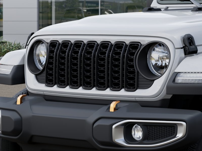 New 2026 Bright White Clear-Coat Exterior Paint Jeep 85th Anniversary Edition image 37