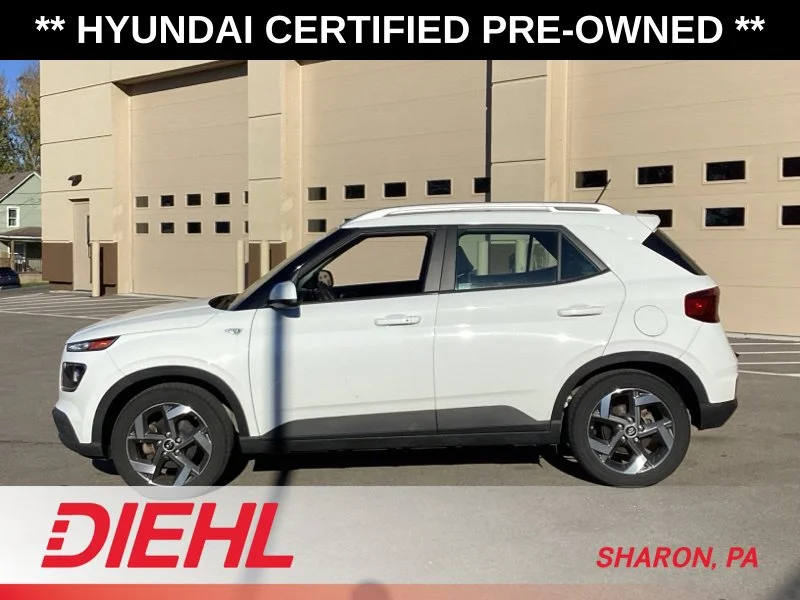 Used 2024 Lunar White Hyundai SEL image 4