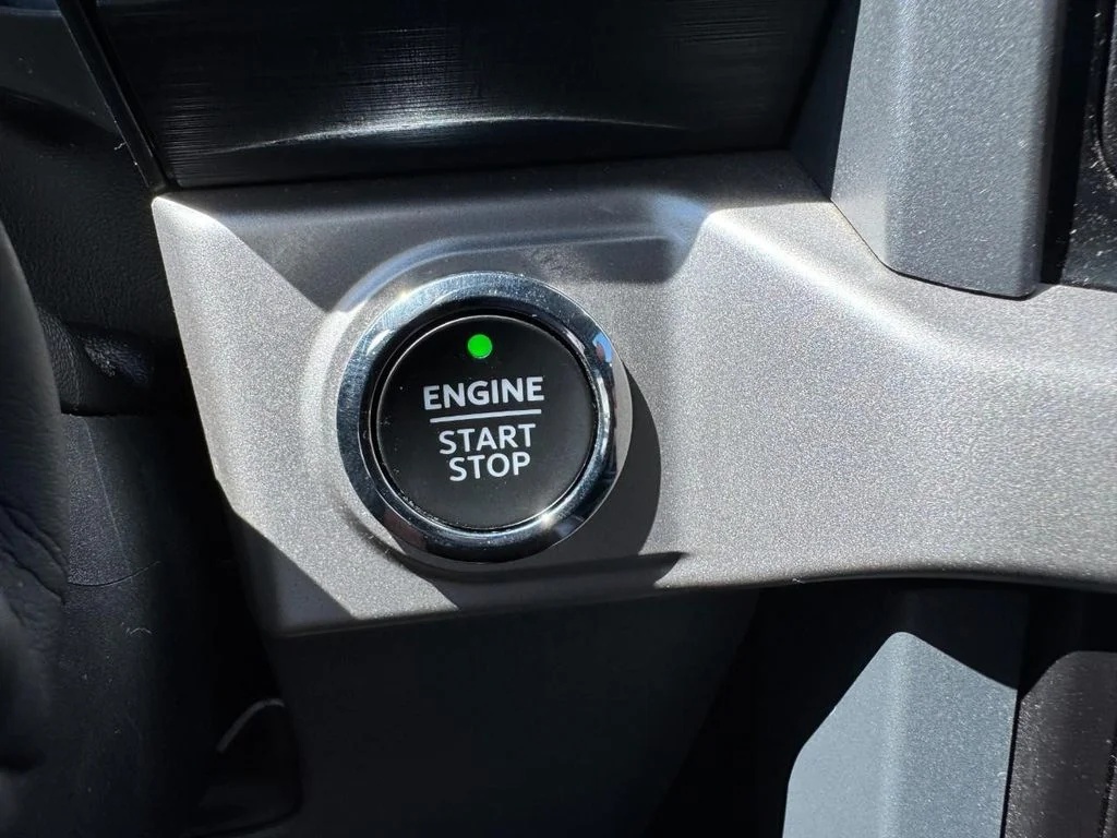 Used 2021 Agate Black Metallic Ford XLT image 22