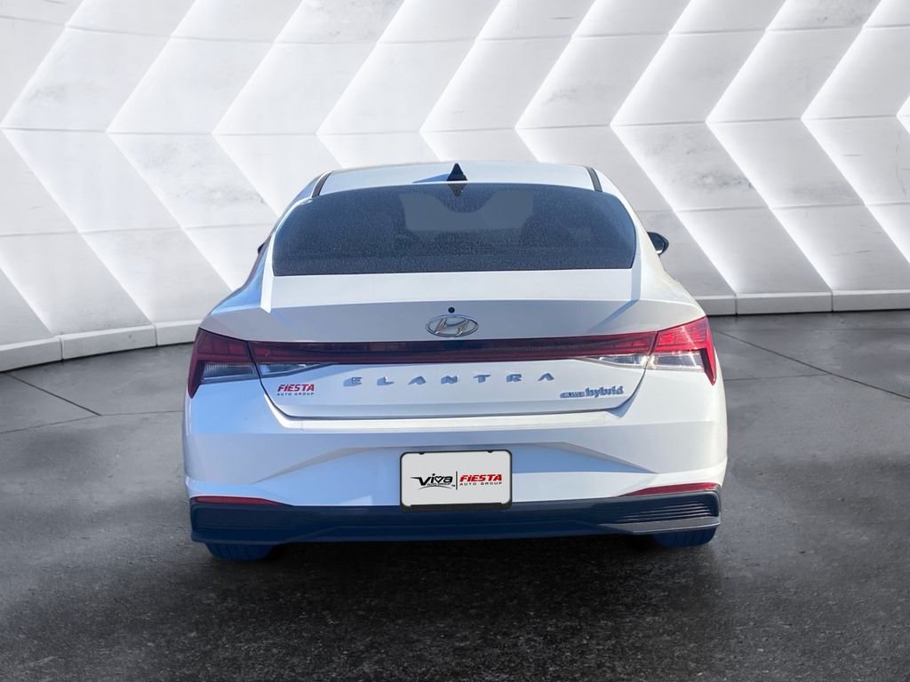 Used 2023 White Hyundai Blue image 5