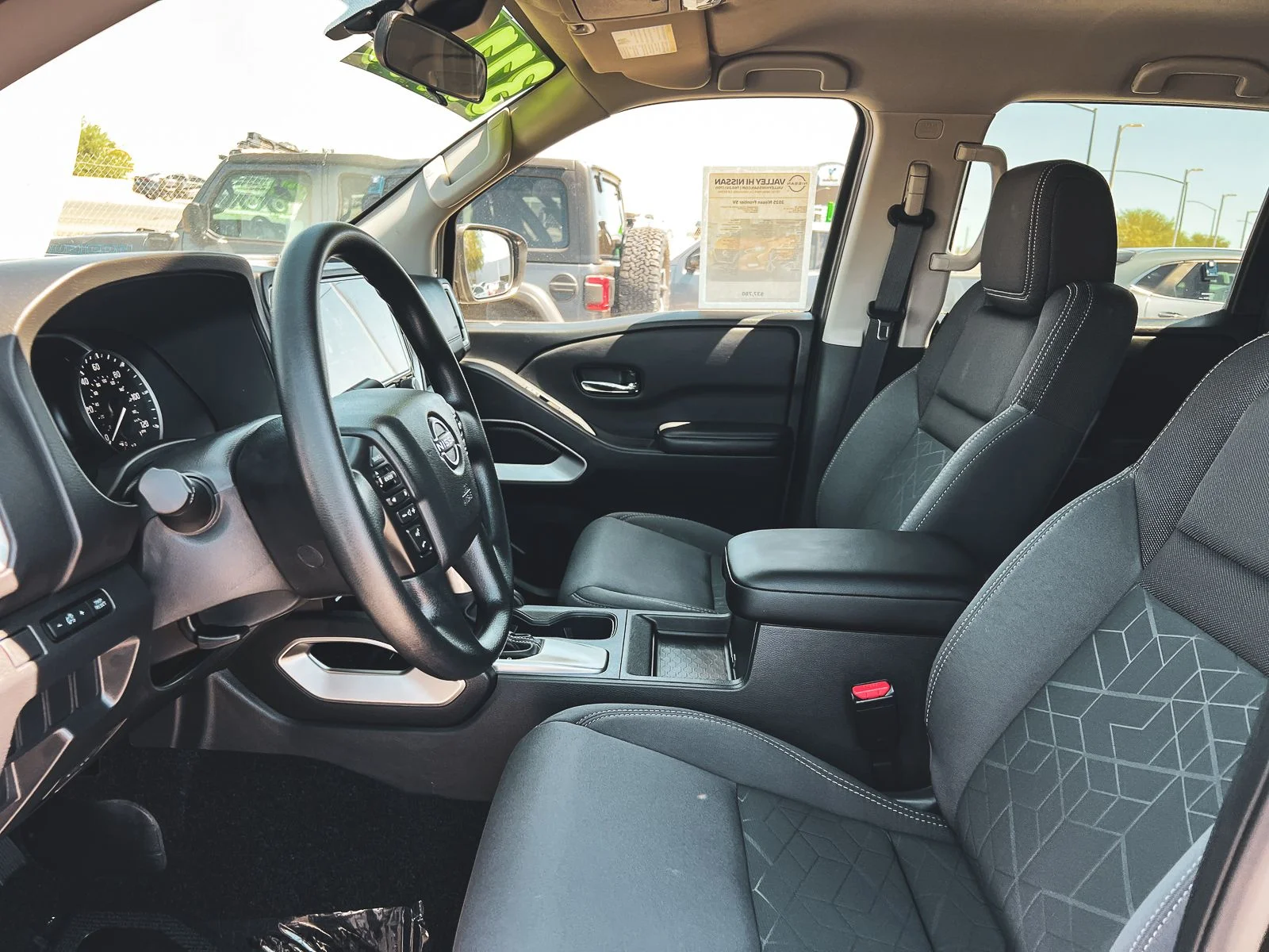 2025 Nissan Frontier SV - Photo 23