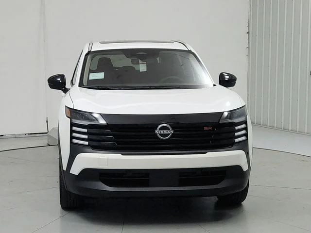 New 2026 White Nissan SR image 2