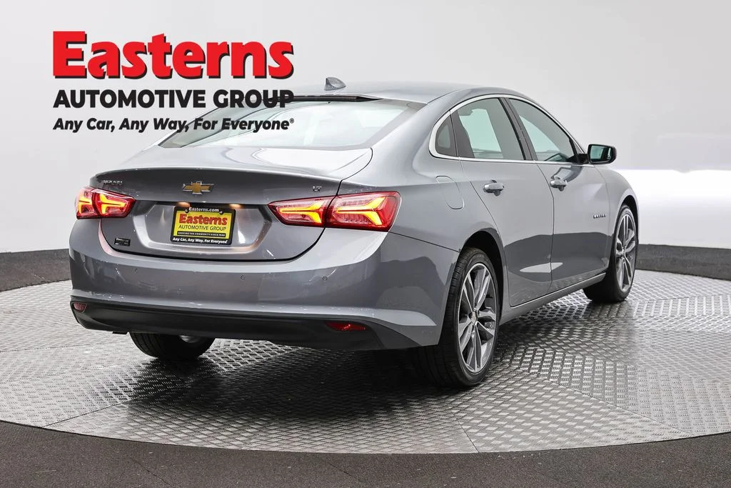 Used 2024 Gray Chevrolet LT image 5