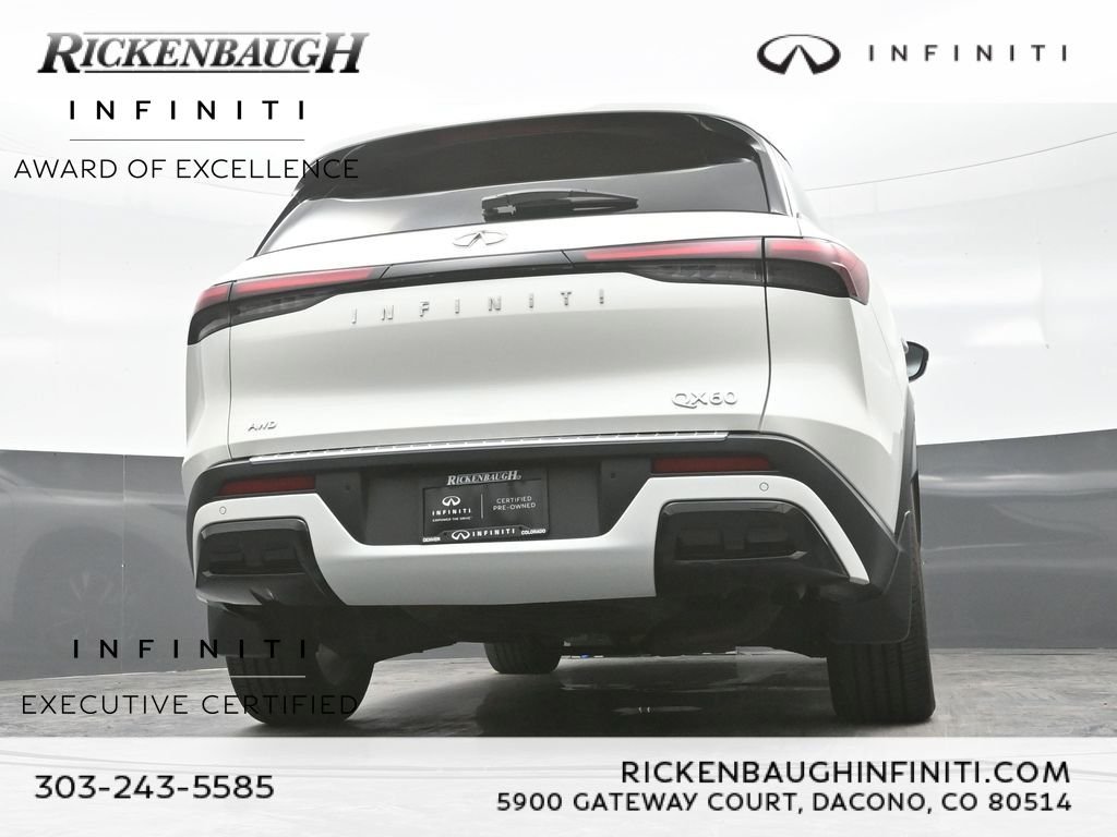 Certified Used 2023 White INFINITI LUXE image 32