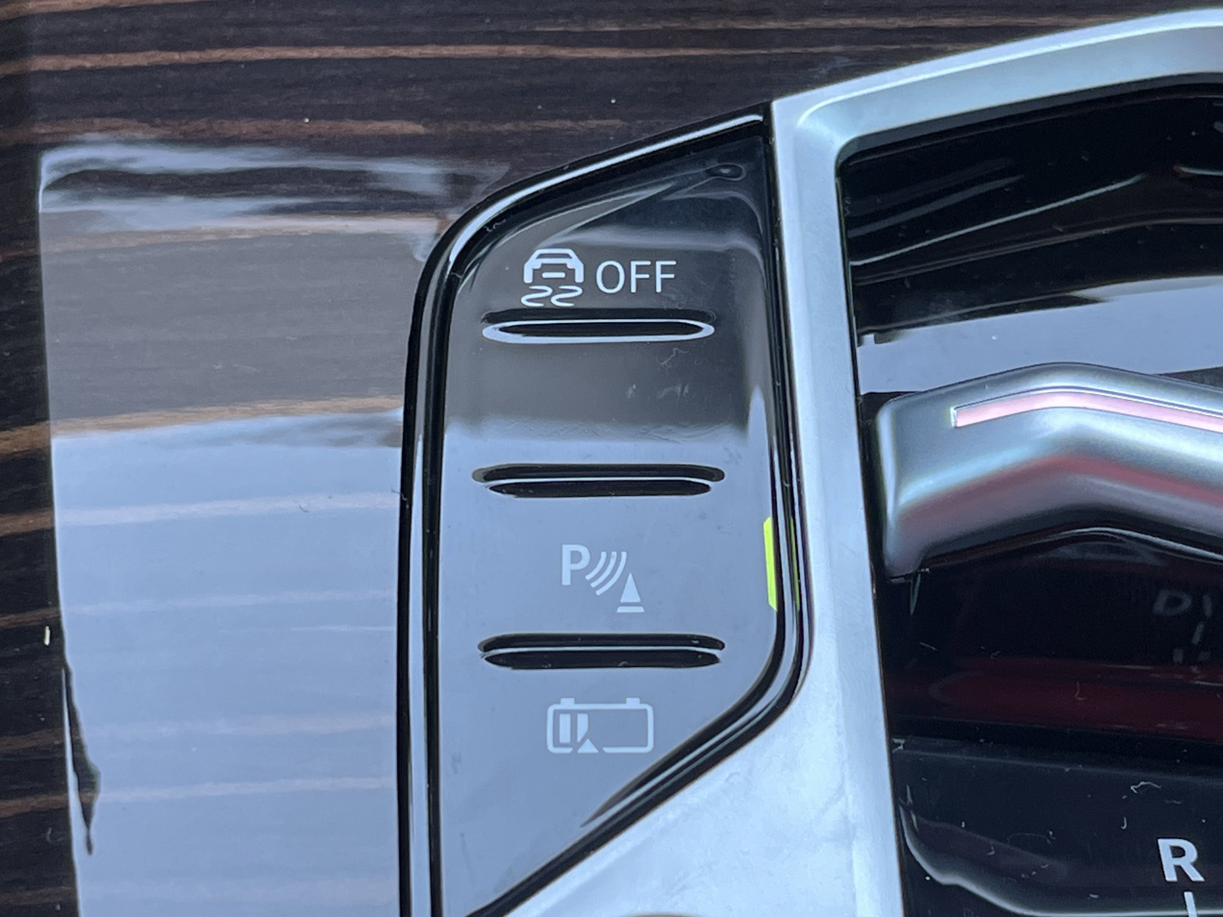 New 2026 Dravit Grey Metallic BMW xDrive50e image 10