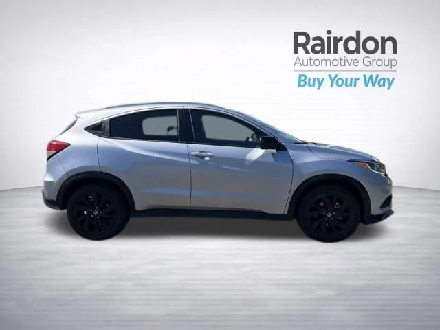 Used 2022 Lunar Silver Metallic Honda Sport image 8