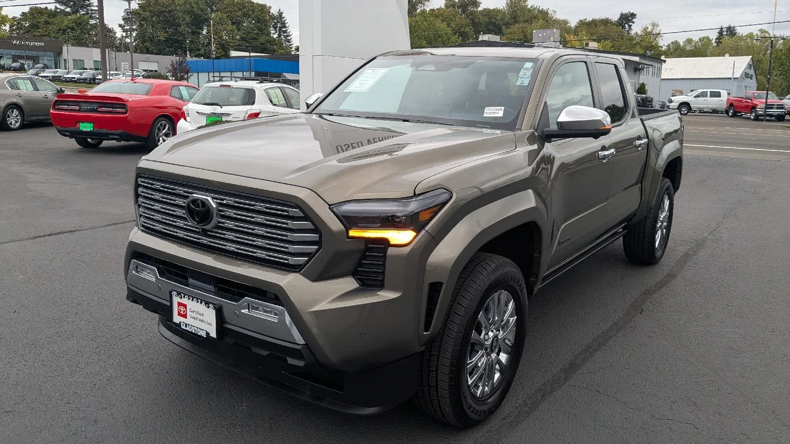 Used 2024 Bronze Oxide Toyota Limited image 4
