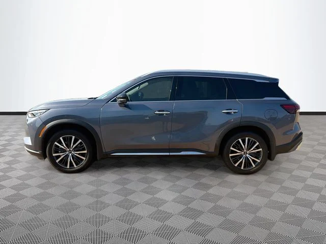 Used 2022 Blue INFINITI Sensory image 4