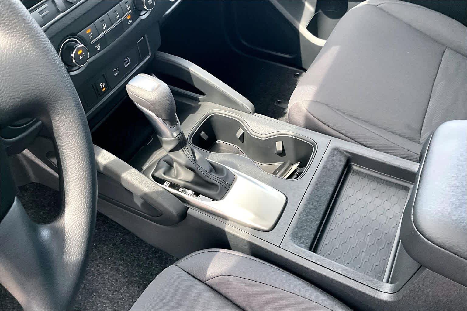New 2026 Glacier White Nissan S image 11