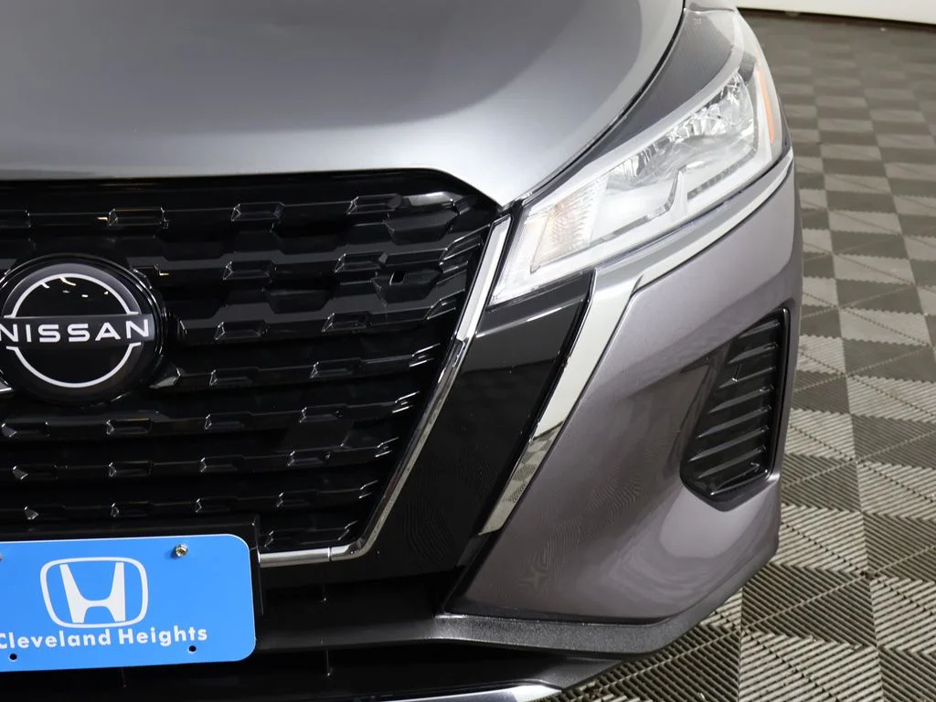 Used 2024 Gun Metallic Nissan S image 12