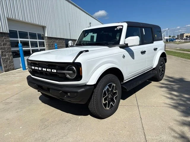 New 2026 White Ford Outer Banks image 3
