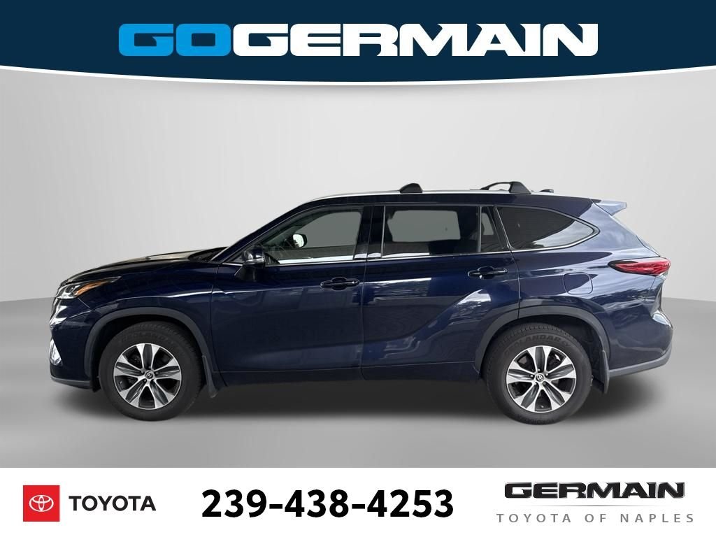 Used 2022 Blue Toyota XLE image 2