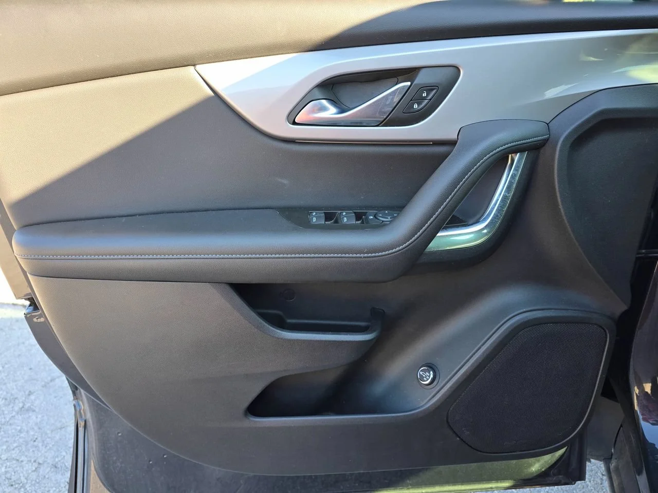 Used 2022 Iron Gray Chevrolet LT w/2LT image 7