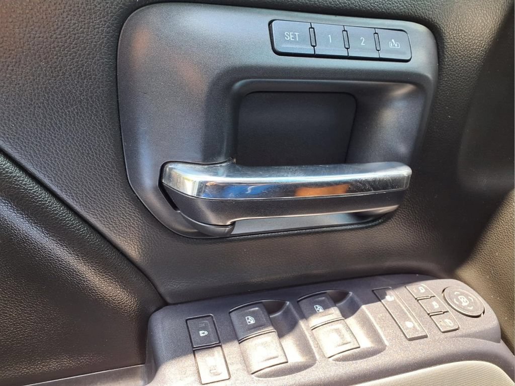 Used 2015 SUMMIT WHITE Chevrolet LTZ image 25