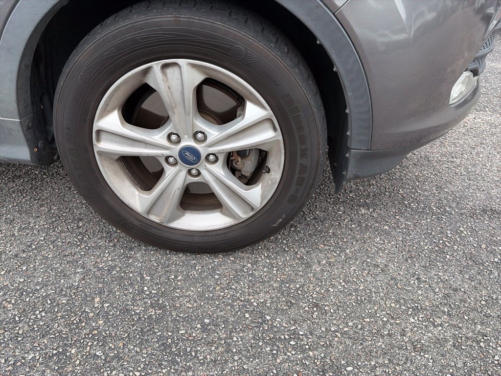 Used 2013 Gray Ford SE image 8