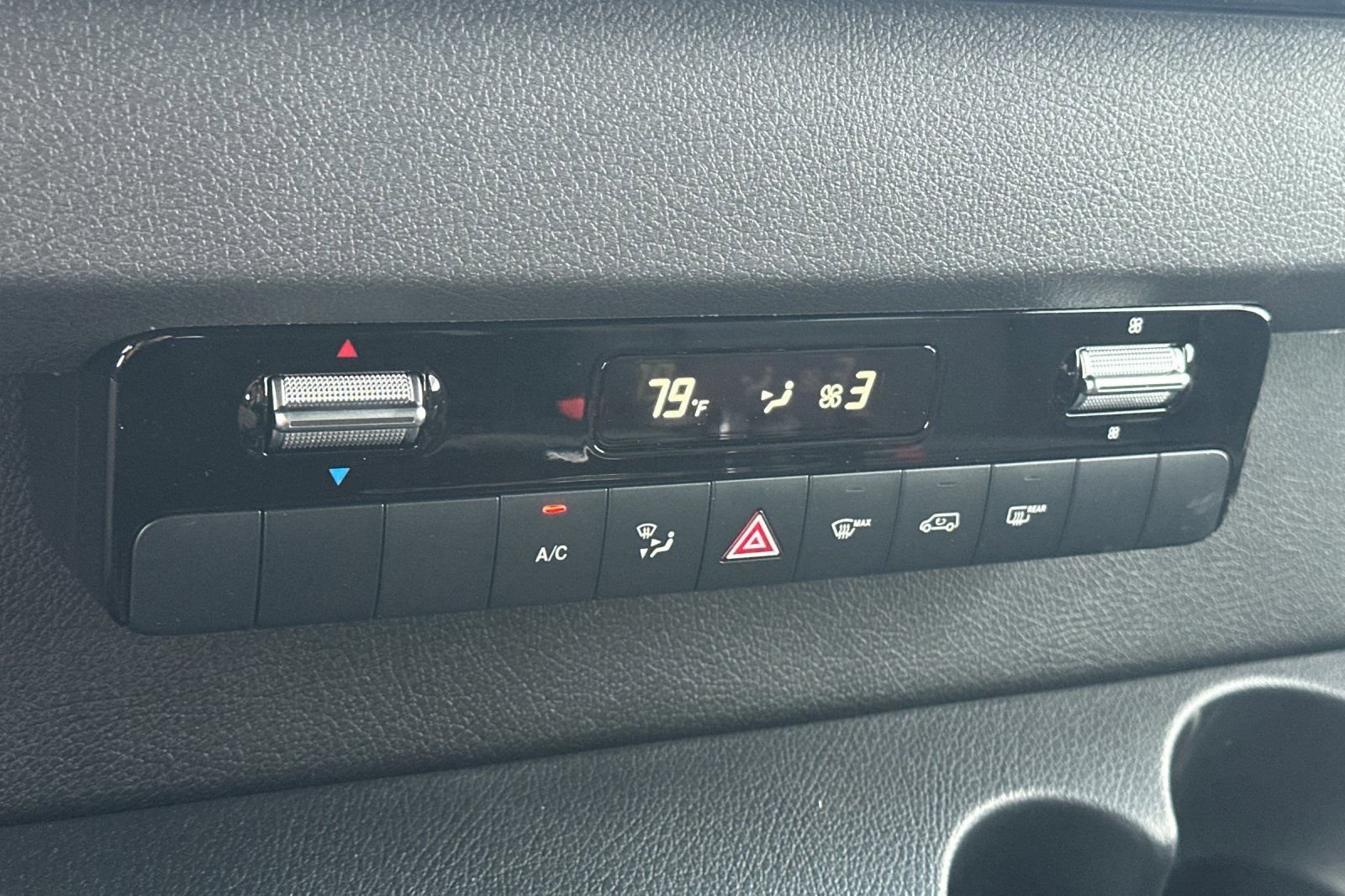 2025 Mercedes-Benz Sprinter Crew Van Base - Photo 22