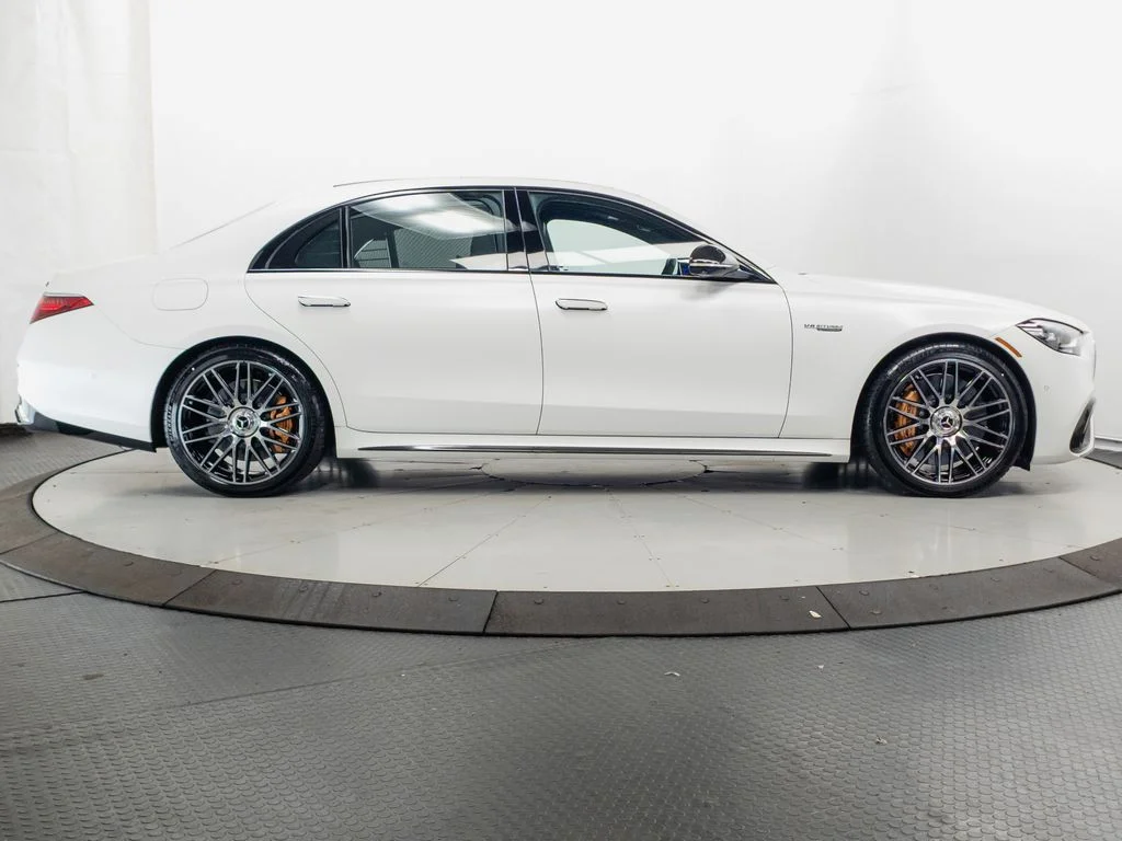 Certified Used 2024 MANUFAKTUR Moonlight White Metallic Mercedes-Benz S 63 E AMG® image 38