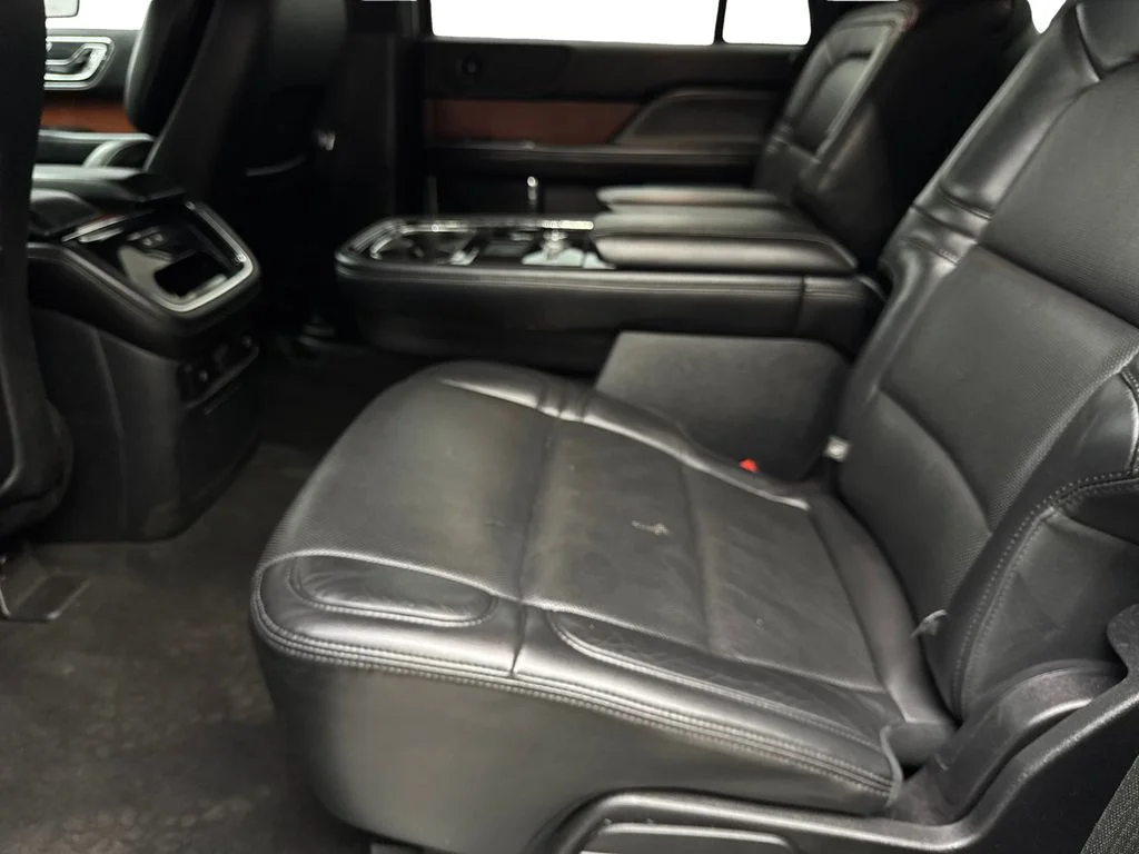 Used 2020 Black Lincoln Reserve NAV,CAM,PANO,CLMT STS,BLIND SPOT,3RD ROW image 32