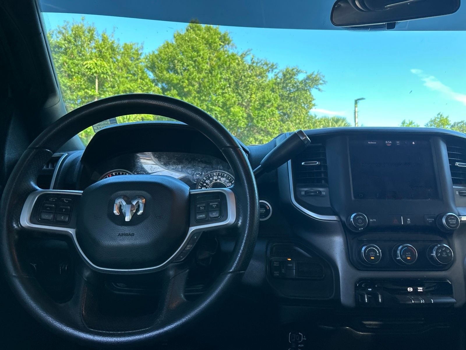 Used 2022 White Ram Big Horn image 23