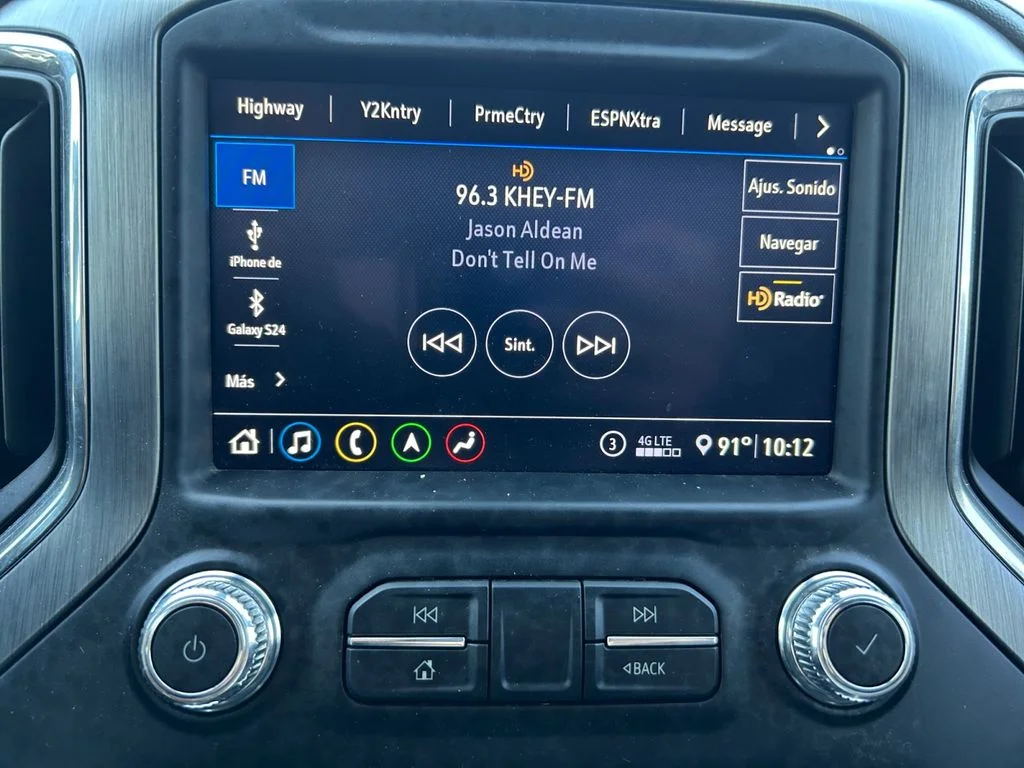 Used 2020 White GMC Denali image 11