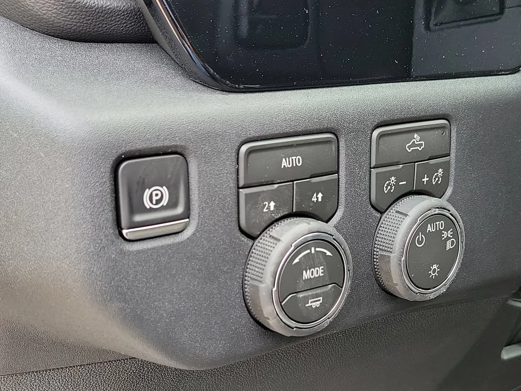 2026 Chevrolet Silverado 1500 LT - Photo 8