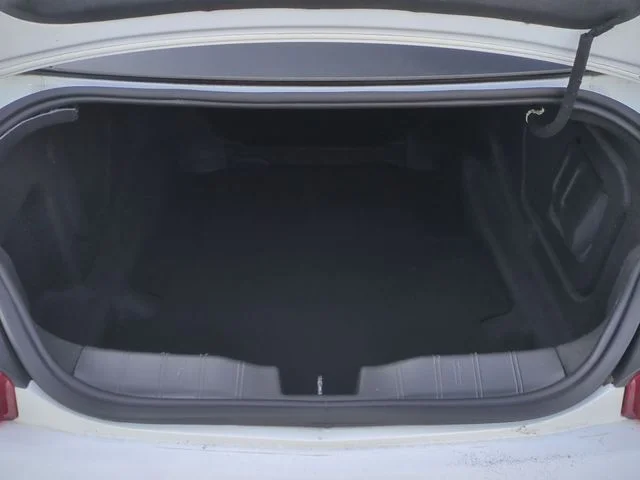 Used 2020 White Chevrolet LT1 image 23
