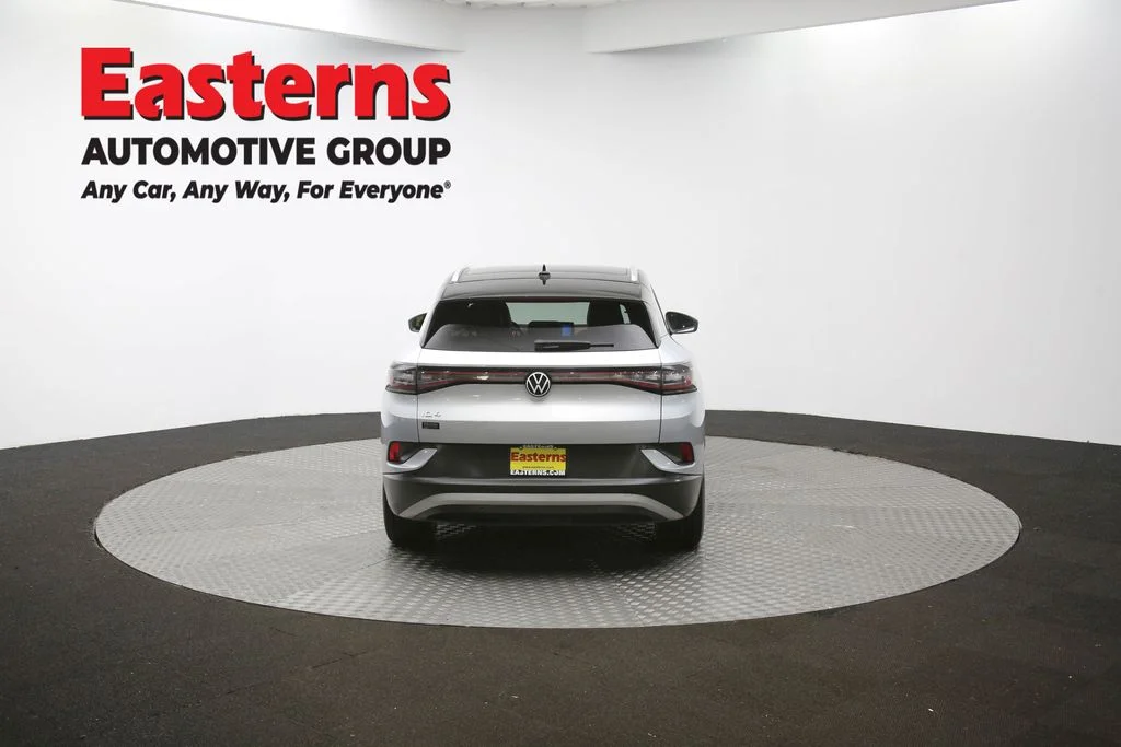 Used 2021 Silver Volkswagen Pro S image 35