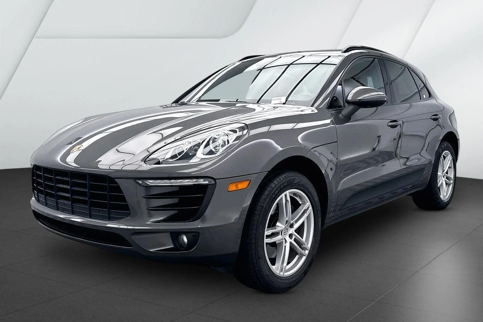 Used 2018 Agate Grey Metallic Porsche AWD image 3