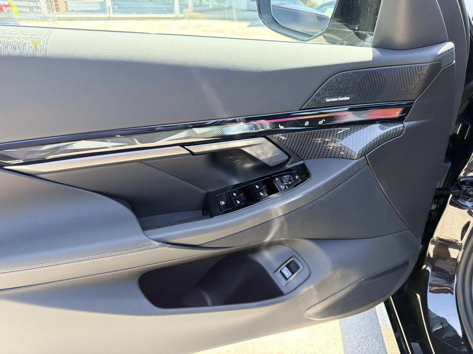 New 2027 Black Sapphire Metallic BMW eDrive40 image 14