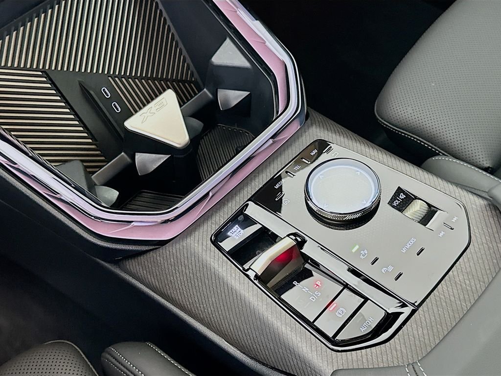 2025 BMW X3 30 - Photo 16