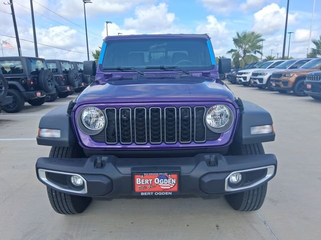 Used 2026  Jeep Sport image 2
