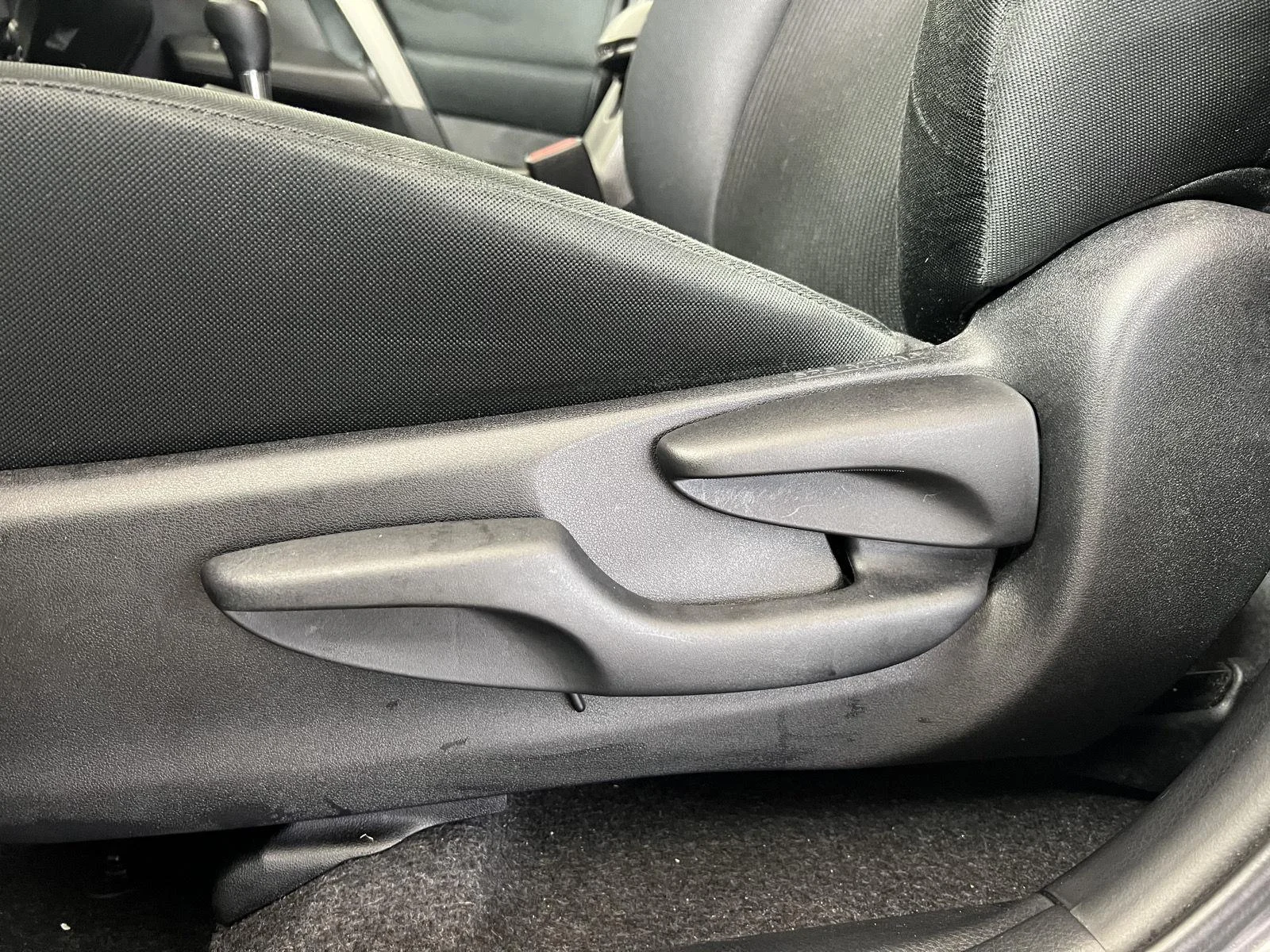 Used 2016 Magnetic Gray Metallic Toyota LE image 15